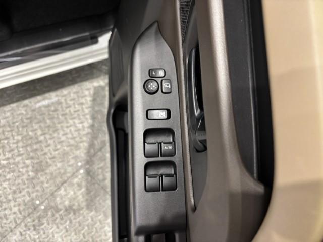 スペーシア ハイブリッドＸ　届出済未使用車　スズキセーフティサポート　両側電動スライドドア　シートヒーター　スマートキー　マルチユースフラップ　スリムサーキュレーター　オートライト　オートエアコン　軽自動車（56枚目）