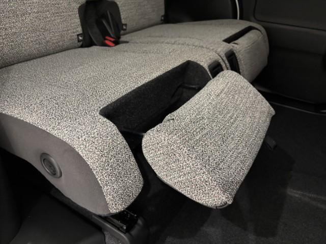 スペーシア ハイブリッドＸ　届出済未使用車　スズキセーフティサポート　両側電動スライドドア　シートヒーター　スマートキー　マルチユースフラップ　スリムサーキュレーター　オートライト　オートエアコン　軽自動車（67枚目）