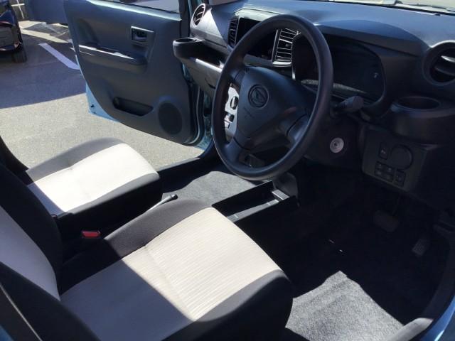 ミライース Ｌ　ＳＡＩＩＩ　ちょい乗り車　衝突軽減ブレーキ　キーレスエントリー　オートライト　アイドリングストップ　デジタルメーター　コーナーセンサー　マニュアルエアコン　パワーウィンドウ　パワーステアリング　軽自動車（16枚目）