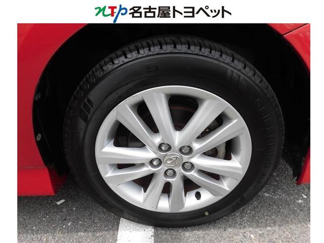 ウィッシュ １．８Ｓ　ＨＤＤナビ　ワンセグ　ＥＴＣ　ＣＤ　ミュージックプレイヤー接続可　ＨＩＤヘッドライト　乗車定員７人　３列シート　スマートキー　キーレス（14枚目）