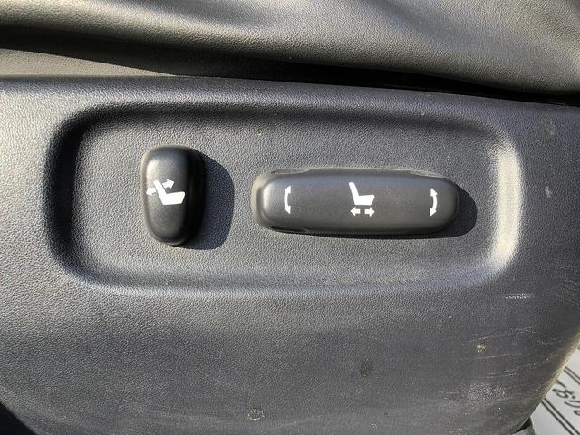 240S Cパッケージ 7人 純正SDナビ 両側電動スライドドア クリアランスソナー クルーズコントロール パワーバックドア スマートキー パワーシート シートメモリー バックカメラ フリップダウン Wエアコン オートライト(60枚目)