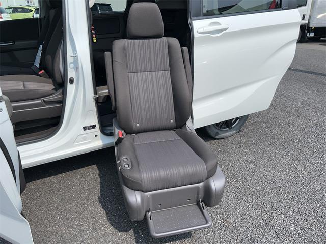 フリードハイブリッド ハイブリッド・Ｇ　福祉車輌　ＥＴＣ　バックカメラ　ナビ　ＴＶ　クリアランスソナー　オートクルーズコントロール　レーンアシスト　衝突被害軽減システム　両側電動スライドドア　スマートキー　電動格納ミラー　オートライト（69枚目）