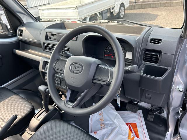 ハイゼットトラック スタンダード　ＣＶＴ　衝突被害軽減システム　クリアランスソナー　アイドリングストップ　オートライト　ＡＢＳ　ＥＳＣ　エアコン　パワーステアリング　運転席エアバッグ（47枚目）