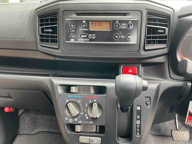 ミライース Ｌ　キーレスエントリー　アイドリングストップ　ＣＶＴ　盗難防止システム　ＡＢＳ　ＥＳＣ　ＣＤ　ミュージックプレイヤー接続可　衝突安全ボディ　エアコン　パワーステアリング（3枚目）