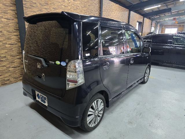 ライフ ディーバターボスマートスタイル　ＴＶ　ＨＩＤ　スマートキー　電動格納ミラー　ベンチシート　ＡＴ　盗難防止システム　ＡＢＳ　ＣＤ　ＤＶＤ再生　ＵＳＢ　アルミホイール　衝突安全ボディ　エアコン　パワーステアリング　パワーウィンドウ（11枚目）
