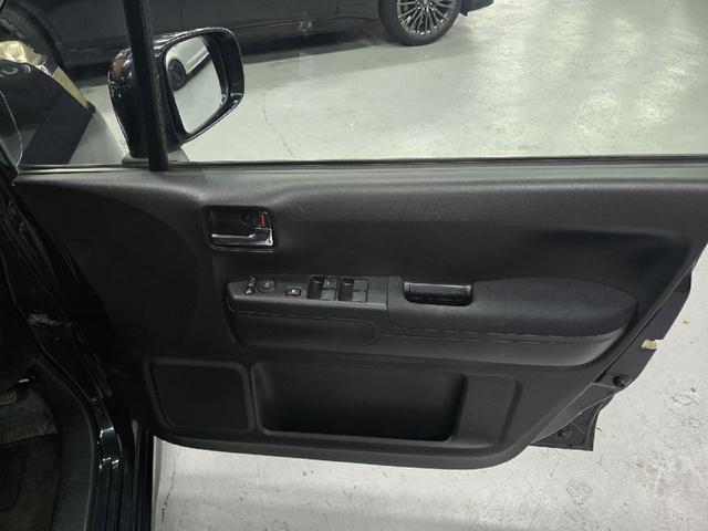 ライフ ディーバターボスマートスタイル　ＴＶ　ＨＩＤ　スマートキー　電動格納ミラー　ベンチシート　ＡＴ　盗難防止システム　ＡＢＳ　ＣＤ　ＤＶＤ再生　ＵＳＢ　アルミホイール　衝突安全ボディ　エアコン　パワーステアリング　パワーウィンドウ（22枚目）