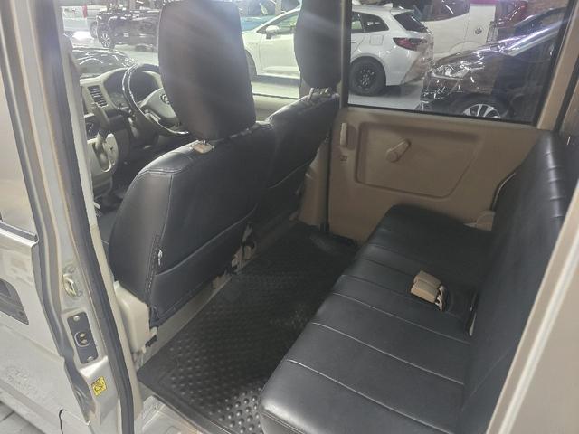 ＮＶ１００クリッパーバン ＤＸ　ＡＴ　両側スライドドア　エアコン　運転席エアバッグ　助手席エアバッグ（8枚目）