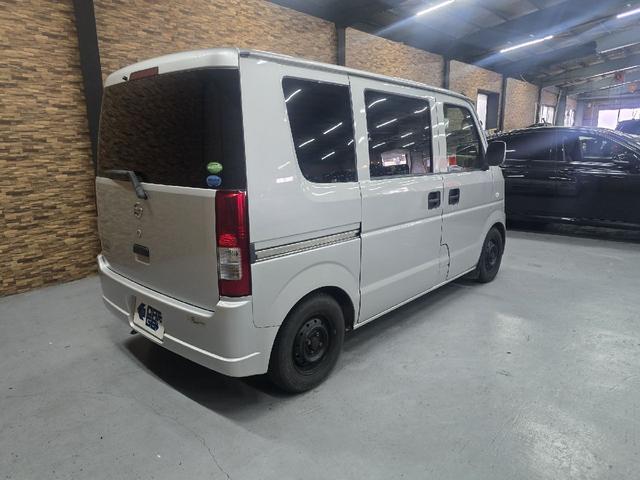 ＮＶ１００クリッパーバン ＤＸ　ＡＴ　両側スライドドア　エアコン　運転席エアバッグ　助手席エアバッグ（18枚目）