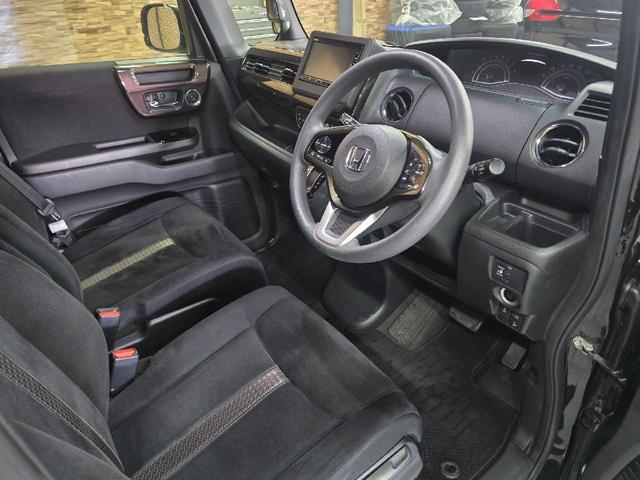 N-BOXカスタム G・EXホンダセンシング 4WD ETC バックカメラ 両側スライド・片側電動 TV オートクルーズコントロール レーンアシスト 衝突被害軽減システム LEDヘッドランプ スマートキー アイドリングストップ シートヒーター(9枚目)