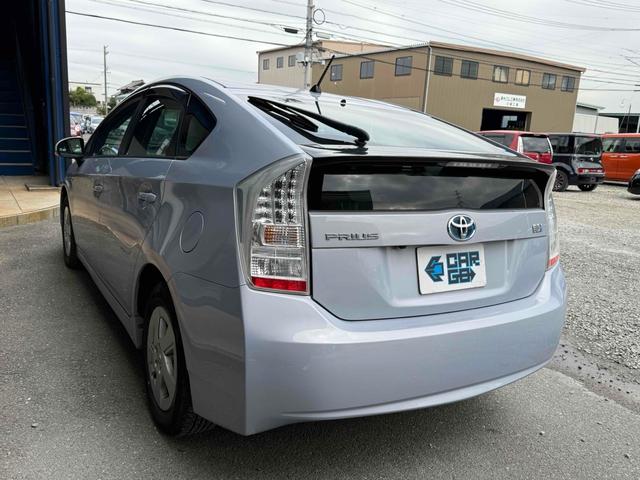プリウス S ETC バックカメラ ナビ TV アルミホイール オートライト CVT スマートキー アイドリングストップ 電動格納ミラー 盗難防止システム CD ミュージックプレイヤー接続可 衝突安全ボディ ABS(19枚目)