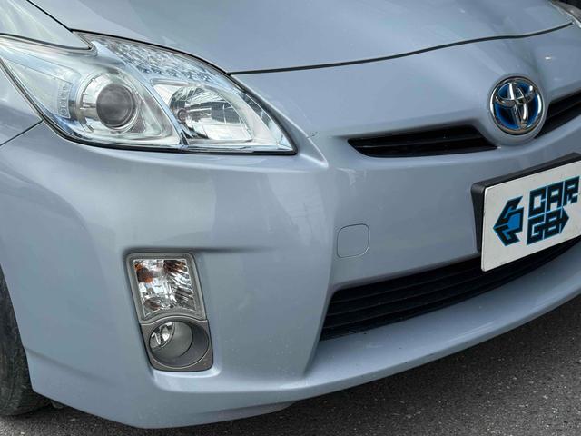 プリウス S ETC バックカメラ ナビ TV アルミホイール オートライト CVT スマートキー アイドリングストップ 電動格納ミラー 盗難防止システム CD ミュージックプレイヤー接続可 衝突安全ボディ ABS(26枚目)