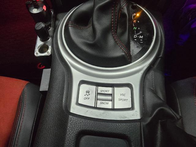 86 GT バックカメラ TV AT スマートキー 電動格納ミラー アルミホイール 盗難防止システム 衝突安全ボディ ABS ESC CD DVD再生 Bluetooth エアコン パワーステアリング(5枚目)