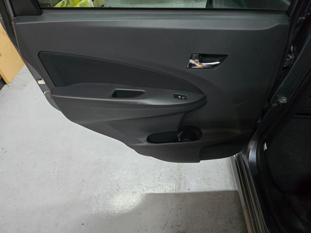 ムーヴ カスタム　Ｘ　ＶＳスマートセレクションＳＡ＆ＳＮ　ＬＥＤヘッドランプ　ベンチシート　ＣＶＴ　盗難防止システム　ＡＢＳ　ＥＳＣ　アルミホイール　衝突安全ボディ　エアコン　パワーステアリング　パワーウィンドウ（7枚目）