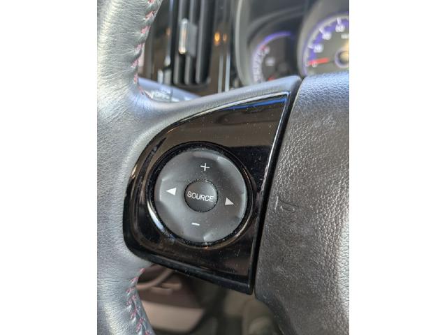 Ｎ－ＷＧＮカスタム Ｇ・Ａパッケージ　ＴＶ　オートクルーズコントロール　衝突被害軽減システム　オートライト　ＨＩＤ　スマートキー　アイドリングストップ　電動格納ミラー　ベンチシート　ＣＶＴ　盗難防止システム　ＡＢＳ　ＥＳＣ　ＣＤ（7枚目）