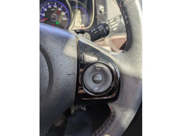 Ｎ－ＷＧＮカスタム Ｇ・Ａパッケージ　ＴＶ　オートクルーズコントロール　衝突被害軽減システム　オートライト　ＨＩＤ　スマートキー　アイドリングストップ　電動格納ミラー　ベンチシート　ＣＶＴ　盗難防止システム　ＡＢＳ　ＥＳＣ　ＣＤ（8枚目）