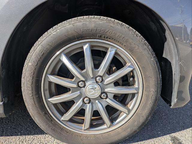 Ｎ－ＷＧＮカスタム Ｇ・Ａパッケージ　ＴＶ　オートクルーズコントロール　衝突被害軽減システム　オートライト　ＨＩＤ　スマートキー　アイドリングストップ　電動格納ミラー　ベンチシート　ＣＶＴ　盗難防止システム　ＡＢＳ　ＥＳＣ　ＣＤ（26枚目）