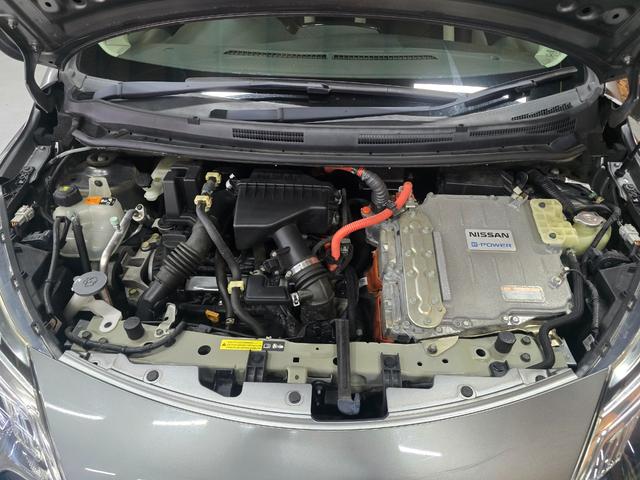 ノート ｅ－パワー　Ｘ　ナビ　ＴＶ　クリアランスソナー　レーンアシスト　衝突被害軽減システム　スマートキー　電動格納ミラー　ＣＶＴ　盗難防止システム　衝突安全ボディ　ＡＢＳ　ＥＳＣ　ミュージックプレイヤー接続可（18枚目）