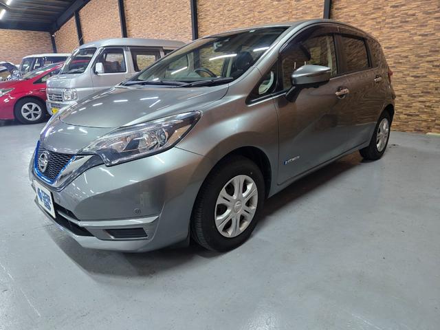 ノート ｅ－パワー　Ｘ　ナビ　ＴＶ　クリアランスソナー　レーンアシスト　衝突被害軽減システム　スマートキー　電動格納ミラー　ＣＶＴ　盗難防止システム　衝突安全ボディ　ＡＢＳ　ＥＳＣ　ミュージックプレイヤー接続可（23枚目）