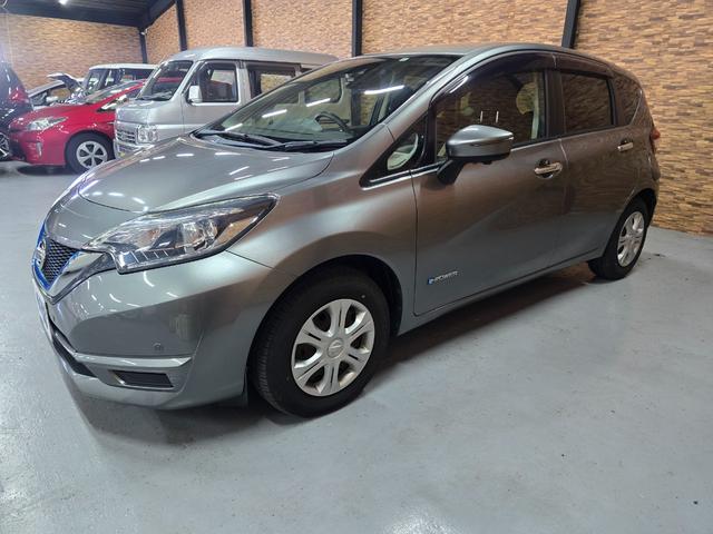 ノート ｅ－パワー　Ｘ　ナビ　ＴＶ　クリアランスソナー　レーンアシスト　衝突被害軽減システム　スマートキー　電動格納ミラー　ＣＶＴ　盗難防止システム　衝突安全ボディ　ＡＢＳ　ＥＳＣ　ミュージックプレイヤー接続可（30枚目）