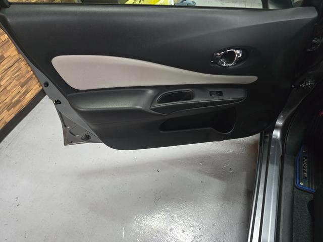 ノート ｅ－パワー　Ｘ　ナビ　ＴＶ　クリアランスソナー　レーンアシスト　衝突被害軽減システム　スマートキー　電動格納ミラー　ＣＶＴ　盗難防止システム　衝突安全ボディ　ＡＢＳ　ＥＳＣ　ミュージックプレイヤー接続可（43枚目）