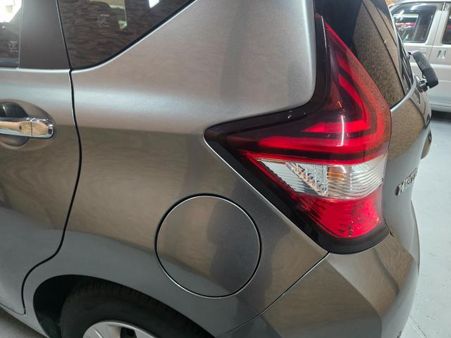 ノート ｅ－パワー　Ｘ　ナビ　ＴＶ　クリアランスソナー　レーンアシスト　衝突被害軽減システム　スマートキー　電動格納ミラー　ＣＶＴ　盗難防止システム　衝突安全ボディ　ＡＢＳ　ＥＳＣ　ミュージックプレイヤー接続可（52枚目）