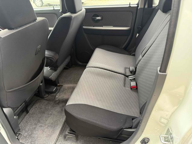 ワゴンＲ ＦＸ－Ｓリミテッド　ベンチシート　ＡＴ　盗難防止システム　ＣＤ　ＭＤ　アルミホイール　衝突安全ボディ　エアコン　パワーステアリング　パワーウィンドウ（8枚目）