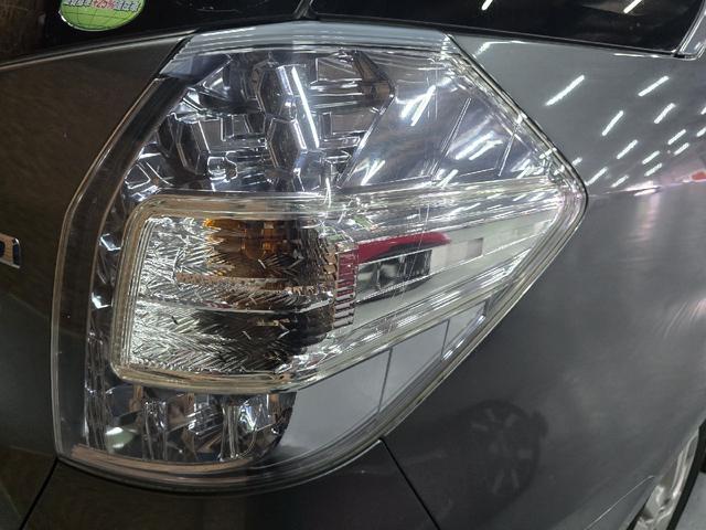 フィットシャトルハイブリッド ハイブリッド・ナビプレミアムセレクション　ハイブリッド　バックカメラ　ナビ　ＴＶ　クリアランスソナー　オートクルーズコントロール　ＨＩＤ　スマートキー　電動格納ミラー　ＣＶＴ　盗難防止システム　衝突安全ボディ　アルミホイール　ＣＤ　ＡＢＳ（53枚目）