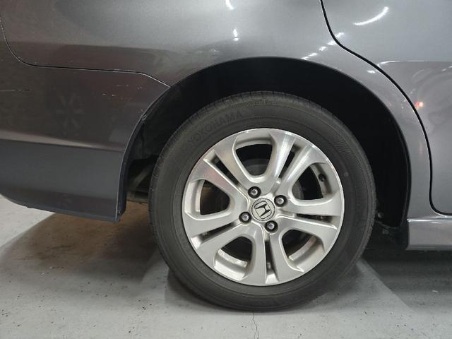 フィットシャトルハイブリッド ハイブリッド・ナビプレミアムセレクション　ハイブリッド　バックカメラ　ナビ　ＴＶ　クリアランスソナー　オートクルーズコントロール　ＨＩＤ　スマートキー　電動格納ミラー　ＣＶＴ　盗難防止システム　衝突安全ボディ　アルミホイール　ＣＤ　ＡＢＳ（57枚目）