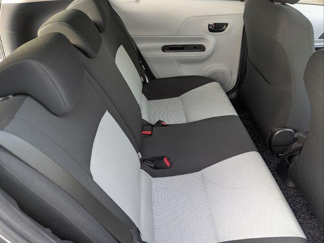 アクア Ｓ　ナビ　ＴＶ　アルミホイール　スマートキー　電動格納ミラー　ＣＶＴ　衝突安全ボディ　ＡＢＳ　ＥＳＣ　Ｂｌｕｅｔｏｏｔｈ　エアコン　パワーステアリング　パワーウィンドウ（11枚目）