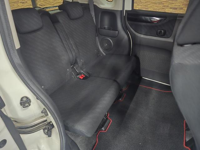 Ｎ－ＢＯＸカスタム Ｇ　ターボＳＳパッケージ　バックカメラ　両側電動スライドドア　ＴＶ　オートクルーズコントロール　衝突被害軽減システム　オートライト　ＨＩＤ　スマートキー　アイドリングストップ　電動格納ミラー　ベンチシート　ＣＶＴ（11枚目）