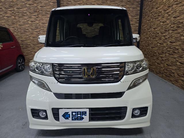 Ｎ－ＢＯＸカスタム Ｇ　ターボＳＳパッケージ　バックカメラ　両側電動スライドドア　ＴＶ　オートクルーズコントロール　衝突被害軽減システム　オートライト　ＨＩＤ　スマートキー　アイドリングストップ　電動格納ミラー　ベンチシート　ＣＶＴ（13枚目）