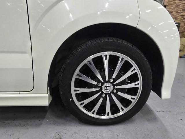 Ｎ－ＢＯＸカスタム Ｇ　ターボＳＳパッケージ　バックカメラ　両側電動スライドドア　ＴＶ　オートクルーズコントロール　衝突被害軽減システム　オートライト　ＨＩＤ　スマートキー　アイドリングストップ　電動格納ミラー　ベンチシート　ＣＶＴ（20枚目）