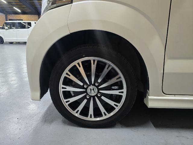 Ｎ－ＢＯＸカスタム Ｇ　ターボＳＳパッケージ　バックカメラ　両側電動スライドドア　ＴＶ　オートクルーズコントロール　衝突被害軽減システム　オートライト　ＨＩＤ　スマートキー　アイドリングストップ　電動格納ミラー　ベンチシート　ＣＶＴ（48枚目）