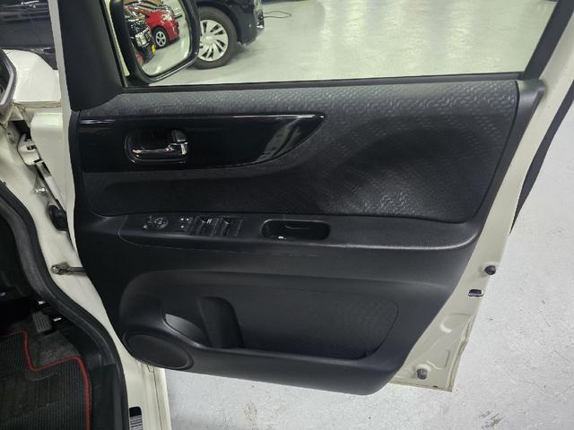 Ｎ－ＢＯＸカスタム Ｇ　ターボＳＳパッケージ　バックカメラ　両側電動スライドドア　ＴＶ　オートクルーズコントロール　衝突被害軽減システム　オートライト　ＨＩＤ　スマートキー　アイドリングストップ　電動格納ミラー　ベンチシート　ＣＶＴ（49枚目）