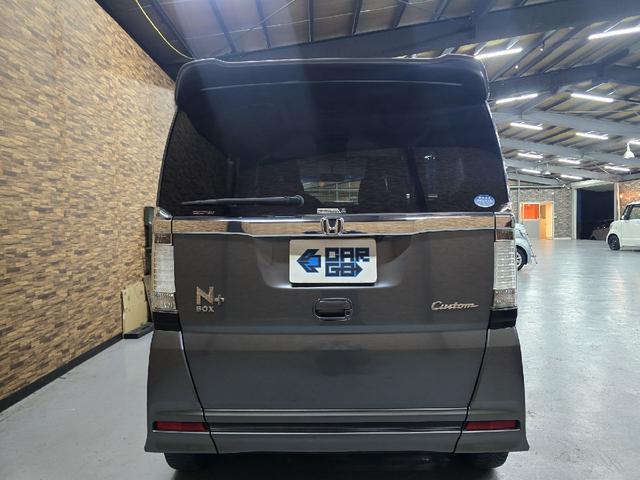 Ｎ－ＢＯＸ＋カスタム Ｇ・ターボパッケージ　バックカメラ　両側電動スライドドア　ＴＶ　オートクルーズコントロール　オートライト　ＨＩＤ　スマートキー　ベンチシート　後席モニター　ＣＶＴ　盗難防止システム　ＡＢＳ　ＥＳＣ　ＣＤ　ＤＶＤ再生　ＵＳＢ（15枚目）