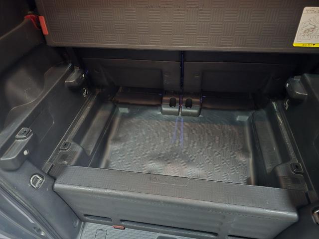 Ｎ－ＢＯＸ＋カスタム Ｇ・ターボパッケージ　バックカメラ　両側電動スライドドア　ＴＶ　オートクルーズコントロール　オートライト　ＨＩＤ　スマートキー　ベンチシート　後席モニター　ＣＶＴ　盗難防止システム　ＡＢＳ　ＥＳＣ　ＣＤ　ＤＶＤ再生　ＵＳＢ（19枚目）