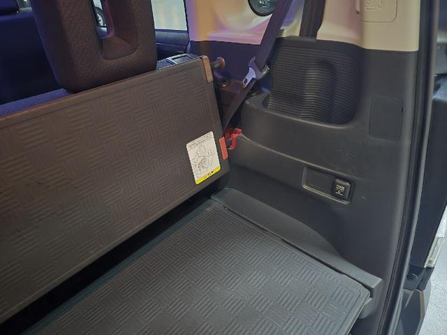 Ｎ－ＢＯＸ＋カスタム Ｇ・ターボパッケージ　バックカメラ　両側電動スライドドア　ＴＶ　オートクルーズコントロール　オートライト　ＨＩＤ　スマートキー　ベンチシート　後席モニター　ＣＶＴ　盗難防止システム　ＡＢＳ　ＥＳＣ　ＣＤ　ＤＶＤ再生　ＵＳＢ（44枚目）