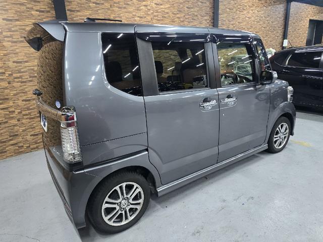 Ｎ－ＢＯＸ＋カスタム Ｇ・ターボパッケージ　バックカメラ　両側電動スライドドア　ＴＶ　オートクルーズコントロール　オートライト　ＨＩＤ　スマートキー　ベンチシート　後席モニター　ＣＶＴ　盗難防止システム　ＡＢＳ　ＥＳＣ　ＣＤ　ＤＶＤ再生　ＵＳＢ（45枚目）