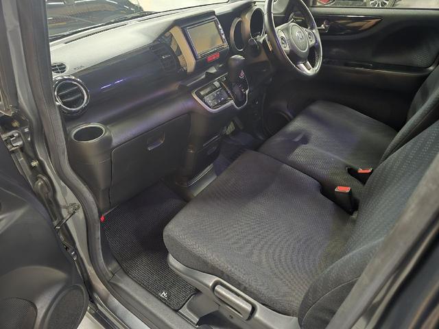 Ｎ－ＢＯＸ＋カスタム Ｇ・ターボパッケージ　バックカメラ　両側電動スライドドア　ＴＶ　オートクルーズコントロール　オートライト　ＨＩＤ　スマートキー　ベンチシート　後席モニター　ＣＶＴ　盗難防止システム　ＡＢＳ　ＥＳＣ　ＣＤ　ＤＶＤ再生　ＵＳＢ（55枚目）