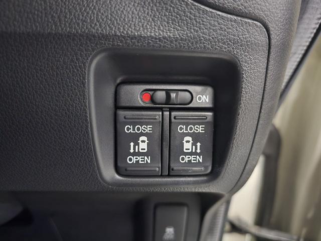 Ｎ－ＢＯＸカスタム Ｇ・ターボＡパッケージ　ワンオーナー　バックカメラ　両側電動スライドドア　ＴＶ　オートクルーズコントロール　衝突被害軽減システム　オートライト　ＨＩＤ　スマートキー　アイドリングストップ　電動格納ミラー　ベンチシート　ＣＶＴ（6枚目）