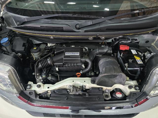 Ｎ－ＢＯＸカスタム Ｇ・ターボＡパッケージ　ワンオーナー　バックカメラ　両側電動スライドドア　ＴＶ　オートクルーズコントロール　衝突被害軽減システム　オートライト　ＨＩＤ　スマートキー　アイドリングストップ　電動格納ミラー　ベンチシート　ＣＶＴ（19枚目）