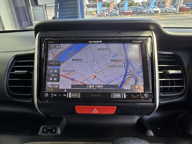 Ｎ－ＢＯＸ Ｇ　ＳＳパッケージ　ＥＴＣ　バックカメラ　両側電動スライドドア　ナビ　ＴＶ　オートライト　ＨＩＤ　スマートキー　アイドリングストップ　電動格納ミラー　シートヒーター　ベンチシート　ＣＶＴ　盗難防止システム　ＡＢＳ　ＥＳＣ（5枚目）