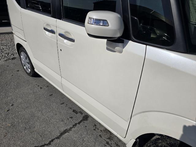 Ｎ－ＢＯＸ Ｇ　ＳＳパッケージ　ＥＴＣ　バックカメラ　両側電動スライドドア　ナビ　ＴＶ　オートライト　ＨＩＤ　スマートキー　アイドリングストップ　電動格納ミラー　シートヒーター　ベンチシート　ＣＶＴ　盗難防止システム　ＡＢＳ　ＥＳＣ（24枚目）