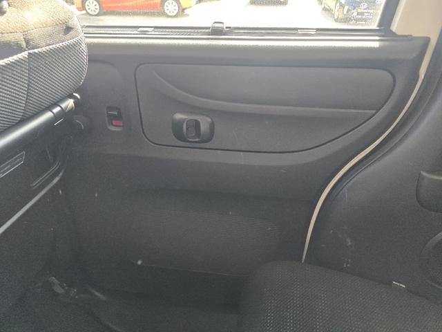 Ｎ－ＢＯＸ Ｇ　ＳＳパッケージ　ＥＴＣ　バックカメラ　両側電動スライドドア　ナビ　ＴＶ　オートライト　ＨＩＤ　スマートキー　アイドリングストップ　電動格納ミラー　シートヒーター　ベンチシート　ＣＶＴ　盗難防止システム　ＡＢＳ　ＥＳＣ（42枚目）