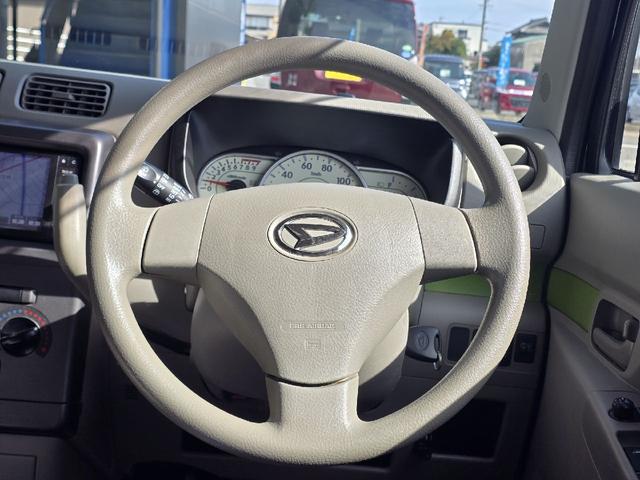 ムーヴコンテ Ｌ　ナビ　ＴＶ　キーレスエントリー　アイドリングストップ　電動格納ミラー　ベンチシート　ＣＶＴ　盗難防止システム　ＡＢＳ　ＣＤ　ＤＶＤ再生　ＵＳＢ　ミュージックプレイヤー接続可　Ｂｌｕｅｔｏｏｔｈ（3枚目）