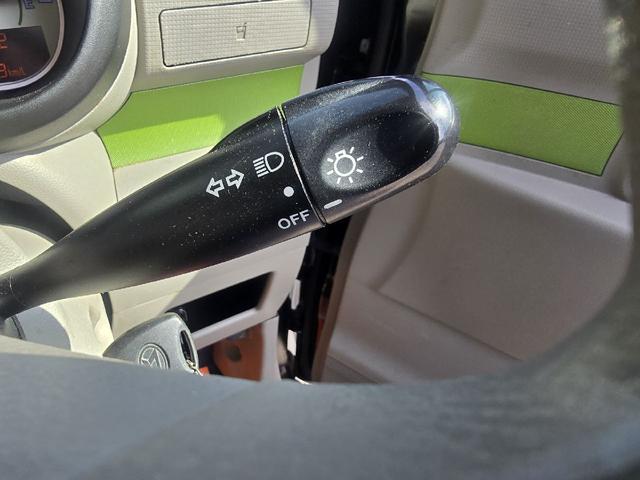 ムーヴコンテ Ｌ　ナビ　ＴＶ　キーレスエントリー　アイドリングストップ　電動格納ミラー　ベンチシート　ＣＶＴ　盗難防止システム　ＡＢＳ　ＣＤ　ＤＶＤ再生　ＵＳＢ　ミュージックプレイヤー接続可　Ｂｌｕｅｔｏｏｔｈ（9枚目）