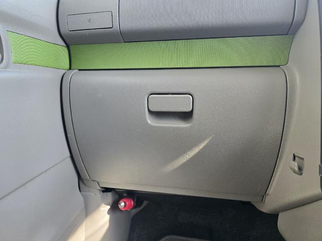 ムーヴコンテ Ｌ　ナビ　ＴＶ　キーレスエントリー　アイドリングストップ　電動格納ミラー　ベンチシート　ＣＶＴ　盗難防止システム　ＡＢＳ　ＣＤ　ＤＶＤ再生　ＵＳＢ　ミュージックプレイヤー接続可　Ｂｌｕｅｔｏｏｔｈ（27枚目）