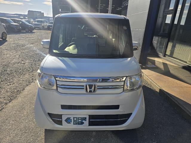 Ｎ－ＢＯＸ Ｇ・Ｌパッケージ　両側スライド・片側電動　ＴＶ　衝突被害軽減システム　スマートキー　アイドリングストップ　電動格納ミラー　ベンチシート　ＣＶＴ　盗難防止システム　ＡＢＳ　ＥＳＣ　ＣＤ　ＵＳＢ　衝突安全ボディ　エアコン（12枚目）