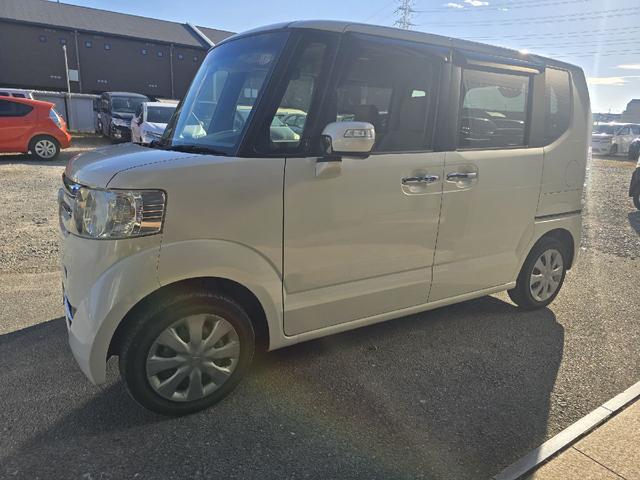 Ｎ－ＢＯＸ Ｇ・Ｌパッケージ　両側スライド・片側電動　ＴＶ　衝突被害軽減システム　スマートキー　アイドリングストップ　電動格納ミラー　ベンチシート　ＣＶＴ　盗難防止システム　ＡＢＳ　ＥＳＣ　ＣＤ　ＵＳＢ　衝突安全ボディ　エアコン（14枚目）