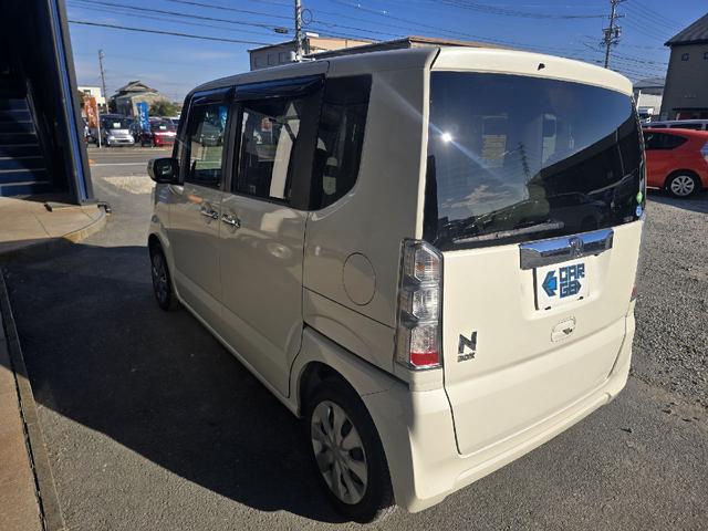 Ｎ－ＢＯＸ Ｇ・Ｌパッケージ　両側スライド・片側電動　ＴＶ　衝突被害軽減システム　スマートキー　アイドリングストップ　電動格納ミラー　ベンチシート　ＣＶＴ　盗難防止システム　ＡＢＳ　ＥＳＣ　ＣＤ　ＵＳＢ　衝突安全ボディ　エアコン（15枚目）